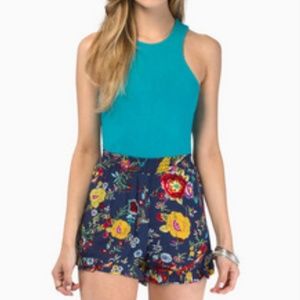 Donating soon⚡️Racerback Sleeveless Crop Top